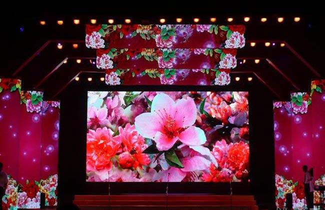 河南鄭州全彩led顯示屏 LED顯示屏多少錢一平方？