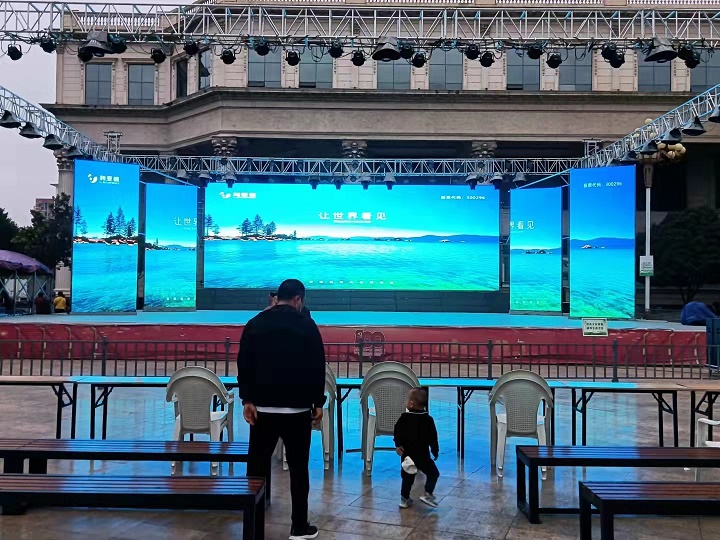 LED顯示屏在城市規(guī)劃中的角色：智慧城市的未來之光|河南恒彩電子